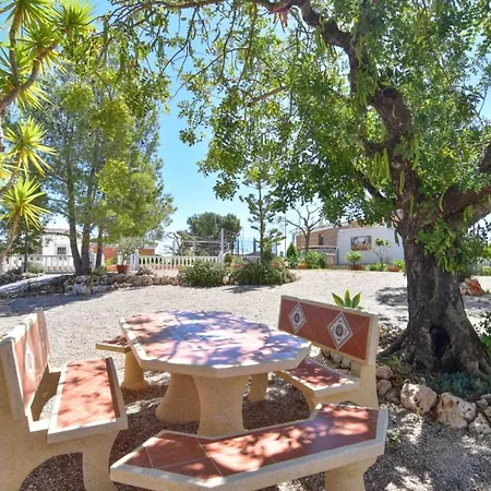 Exclusive In Catadau: Pool & Private Gardens *